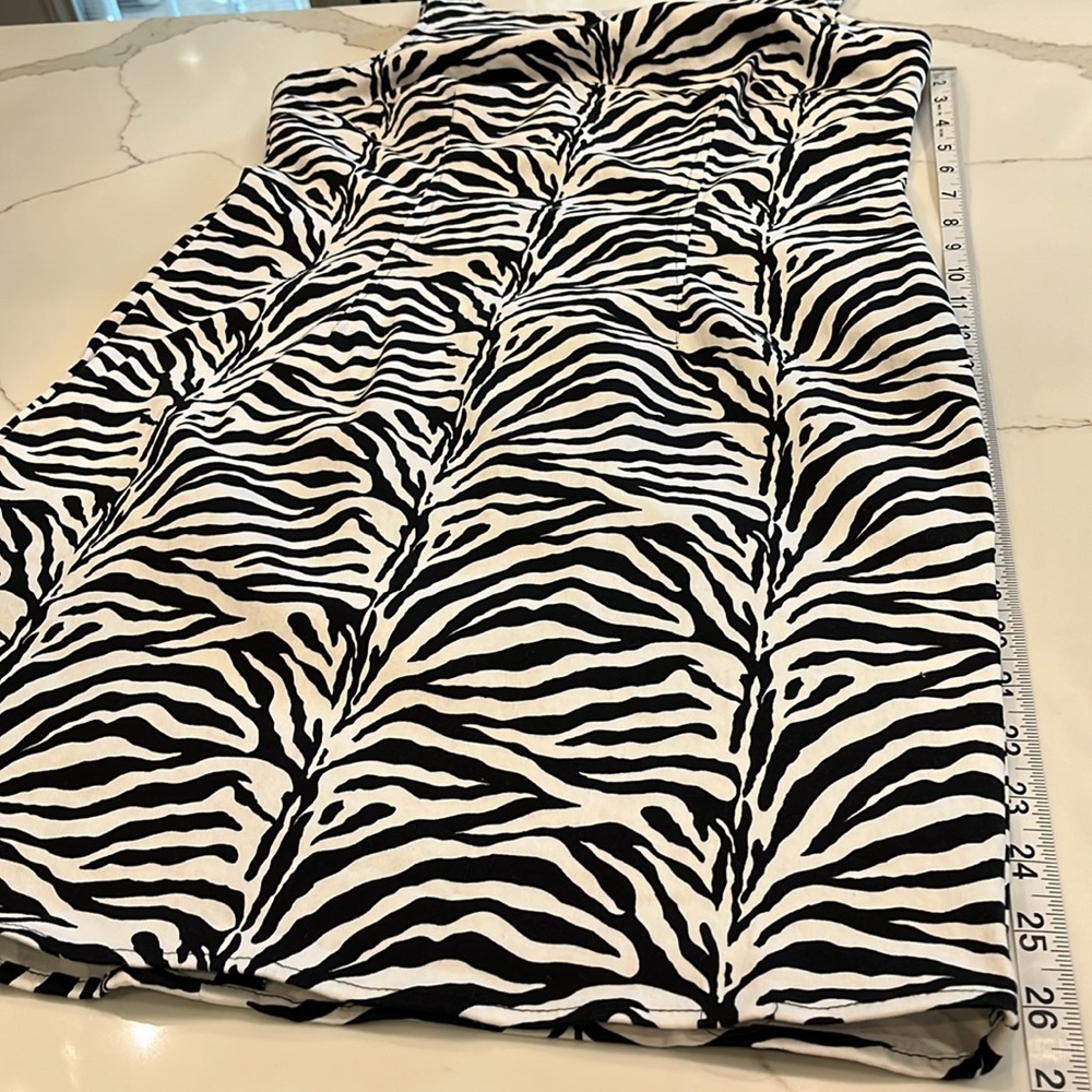 California Concepts Zebra print sleeveless dress. Sz 12 Great for Summer - Picture 13 of 16